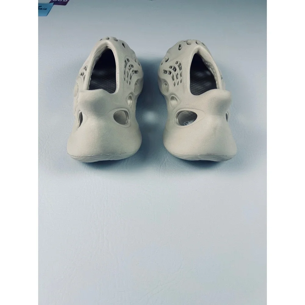 Adidas Yeezy Foam Runner Women's Size 6/Men's Size 5